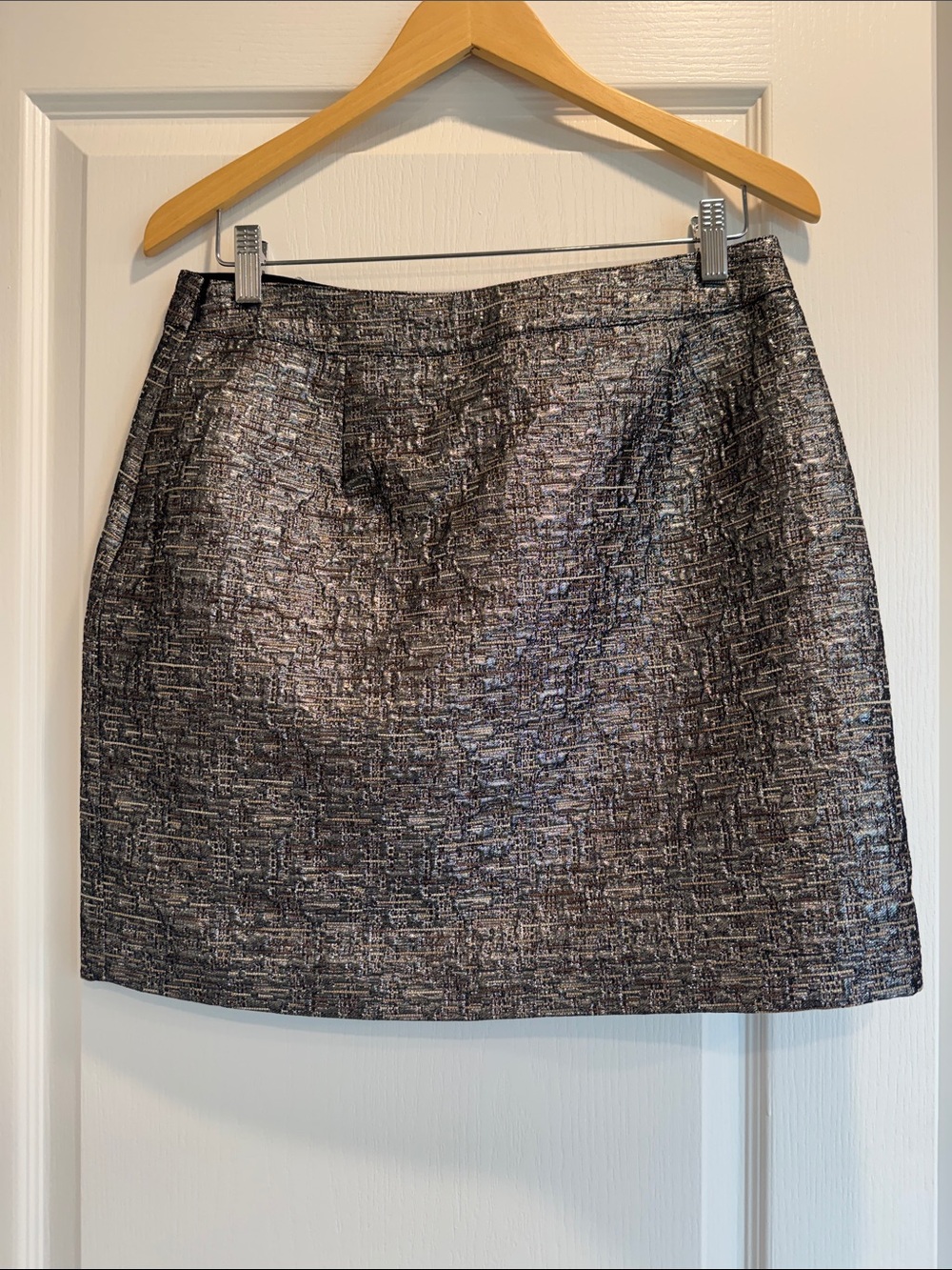 NWOT Banana Republic silver mini skirt